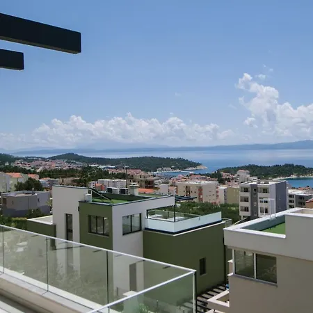 Lantana Villa